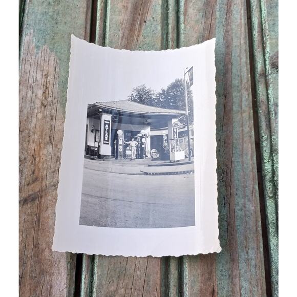 Man Standing At Gas Pump Art Deco 1940s Esso Service Station Photograph - Picture 2 of 3